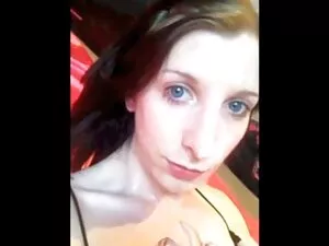 MILF tetona devora c ...