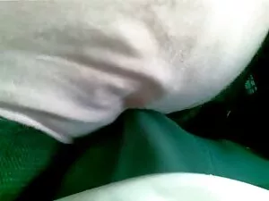 Madura y dos jóvenes ...